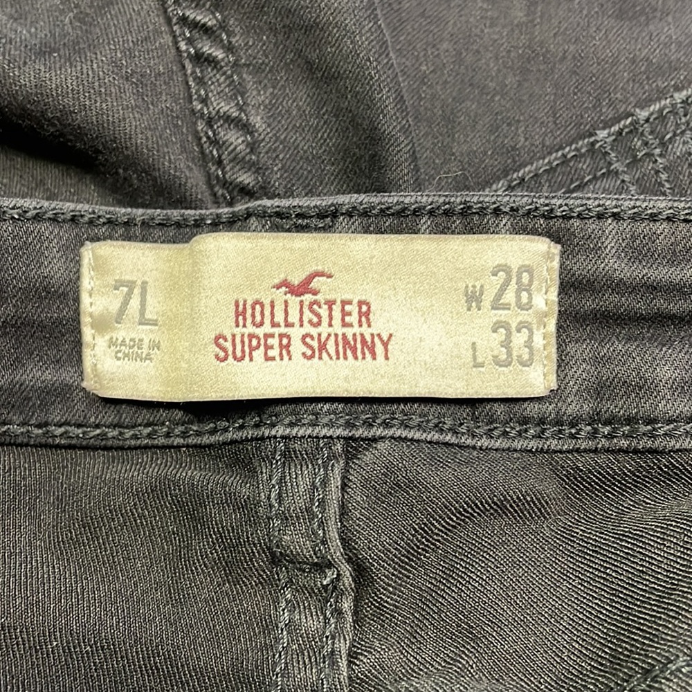 Hollister Super Skinny Jegging - Picture 2 of 9